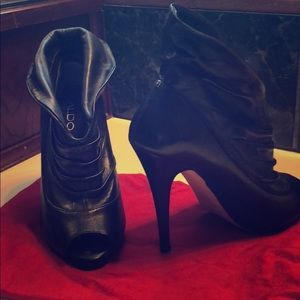 Aldo Boot/ heels